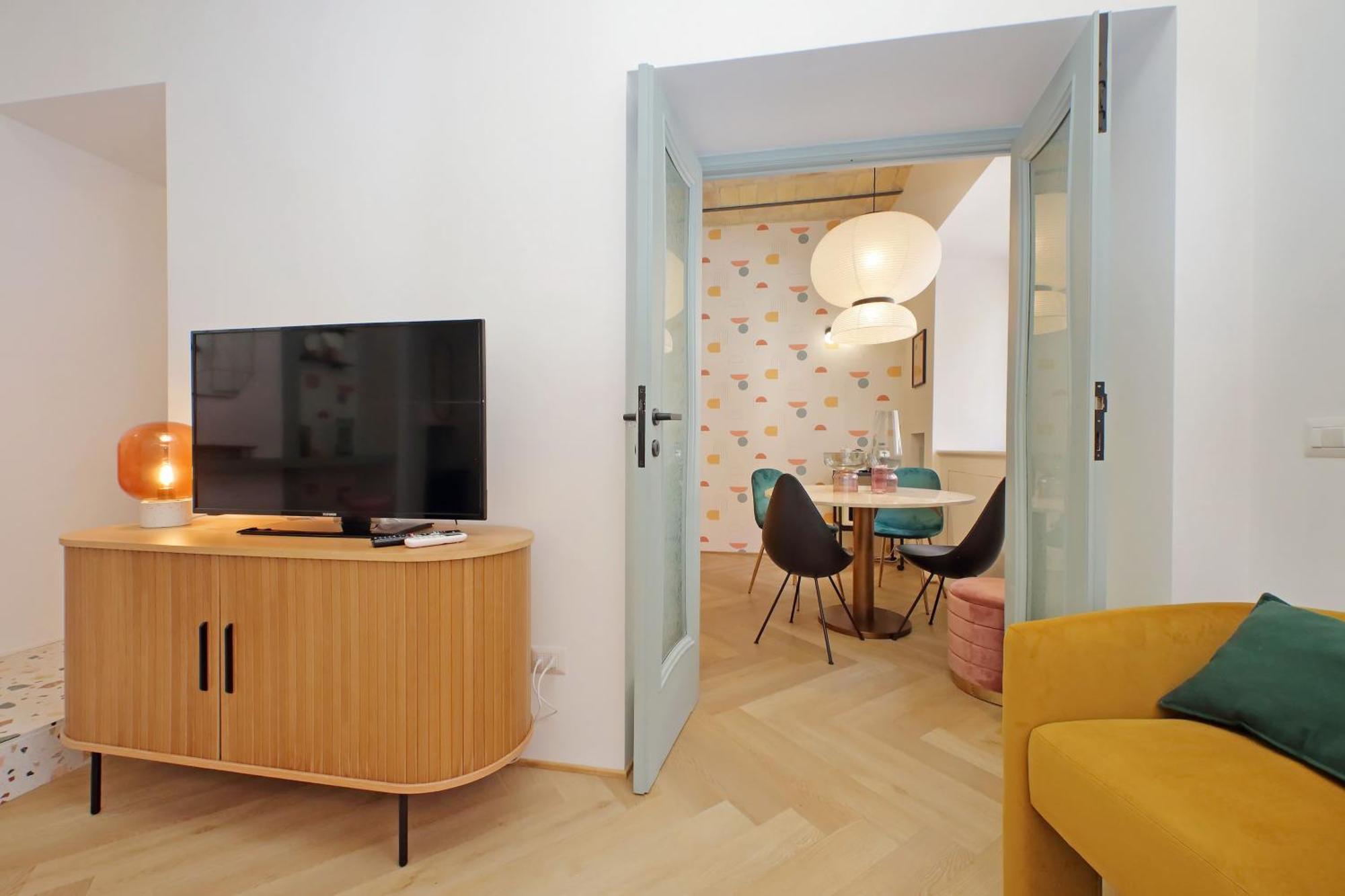 Ych-Colorful And Classy Apartment Near Fori Imperiali โรม ภายนอก รูปภาพ